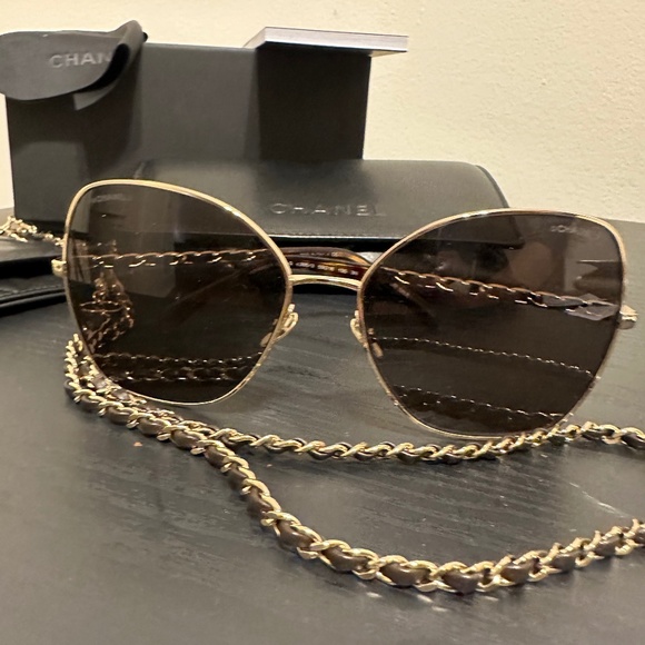 CHANEL Accessories Chanel Sunglasses With Golden Chain Holder